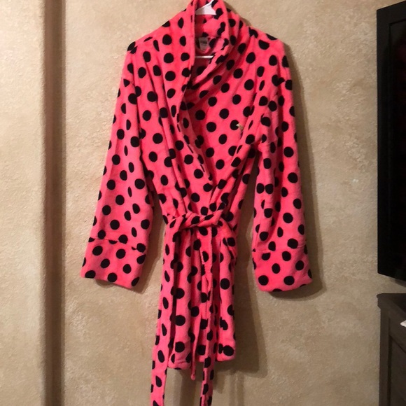 PINK Victoria's Secret Other - PINK Victoria’s Secret polka dot robe